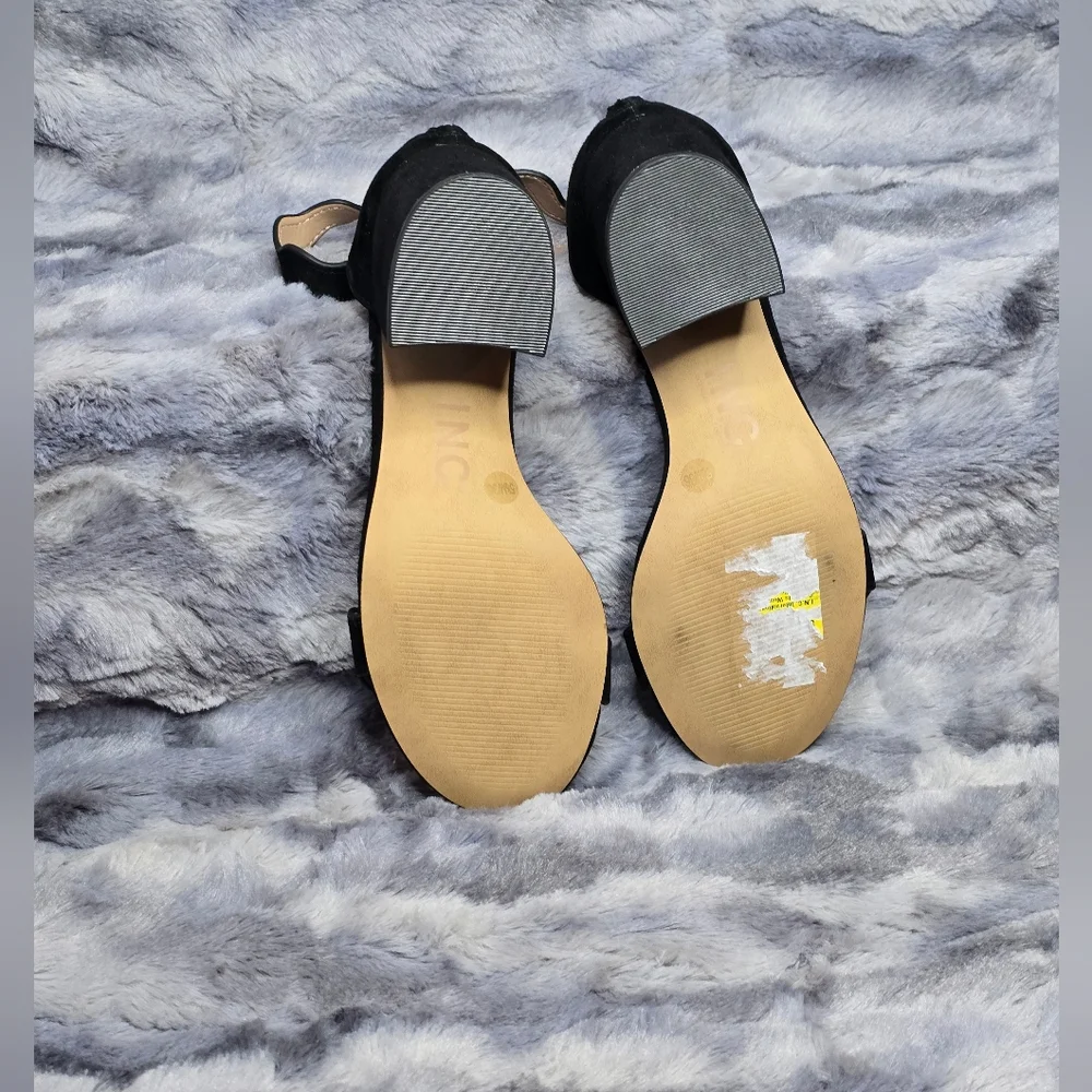 NWB INC‎ Black Block Heel Hadwin Suede Open Toe Sandal Size 5.5